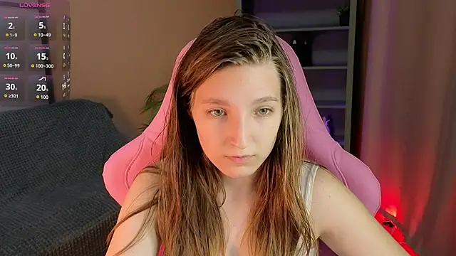 Mia Myles online show from September 10, 2025, 10:04 am