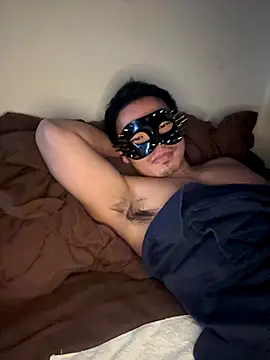 Snapshot of meme_n chatting on November 7, 2025, 6:35 am meme n online show from November 7, 2025, 6:35 am