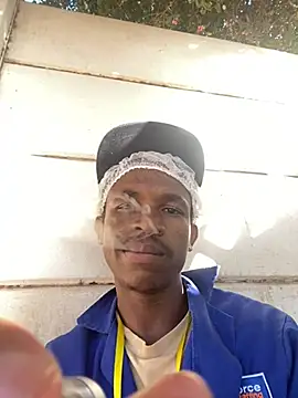 Minathi25410 online show from April 26, 2026, 6:55 am