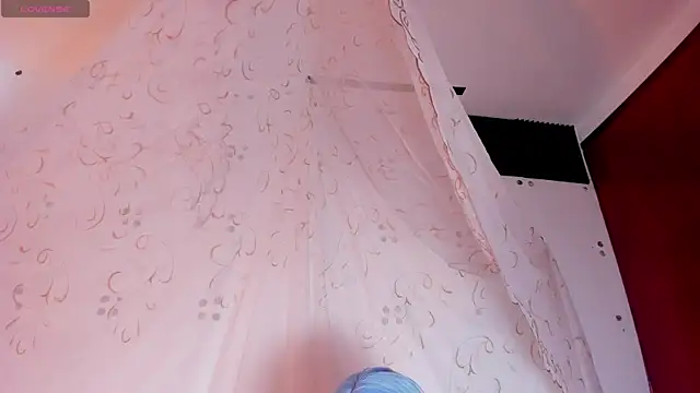 kinkyboat23 online show from April 10, 2026, 4:23 pm