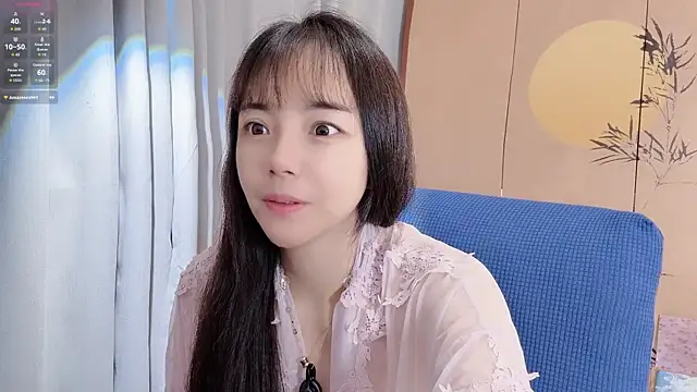 xinxin520-baby online show from June 17, 2026, 12:02 am