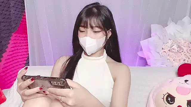 kemybaby online show from November 1, 2025, 2:57 am