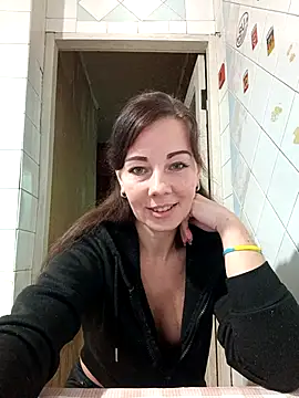 Adeline3302 online show from October 29, 2025, 1:57 pm