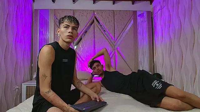 The slim boyss3 online show from September 22, 2025, 1:13 pm