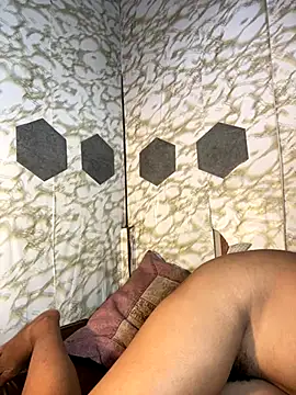 Snapshot of youryummybaby chatting on October 18, 2025, 8:15 am youryummybaby online show from October 18, 2025, 8:15 am