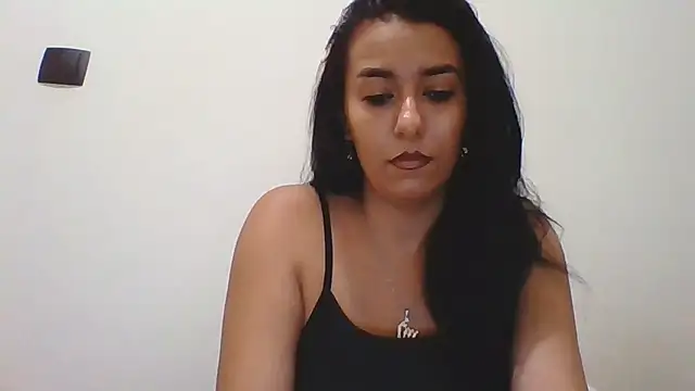 Snapshot of Maryem637048 chatting on June 24, 2026, 12:59 pm Maryem637048 online show from June 24, 2026, 12:59 pm