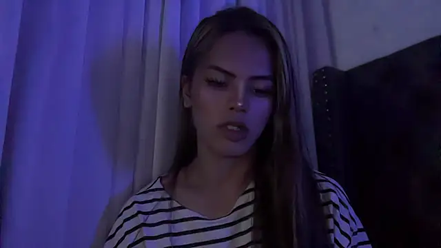 Snapshot of serpenthena_goddess chatting on October 23, 2025, 4:39 pm serpenthena goddess online show from October 23, 2025, 4:39 pm