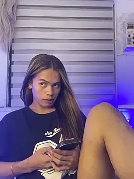 Snapshot of serpenthena_goddess chatting on October 26, 2025, 4:24 pm serpenthena goddess online show from October 26, 2025, 4:24 pm