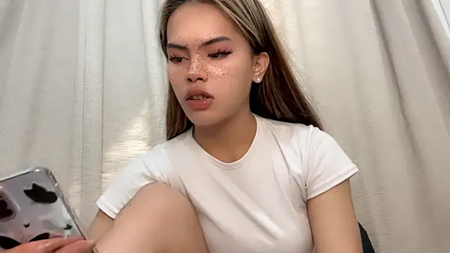 Snapshot of serpenthena_goddess chatting on November 5, 2025, 12:21 am serpenthena goddess online show from November 5, 2025, 12:21 am