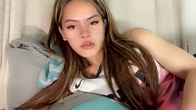 Snapshot of serpenthena_goddess chatting on November 9, 2025, 1:04 am serpenthena goddess online show from November 9, 2025, 1:04 am