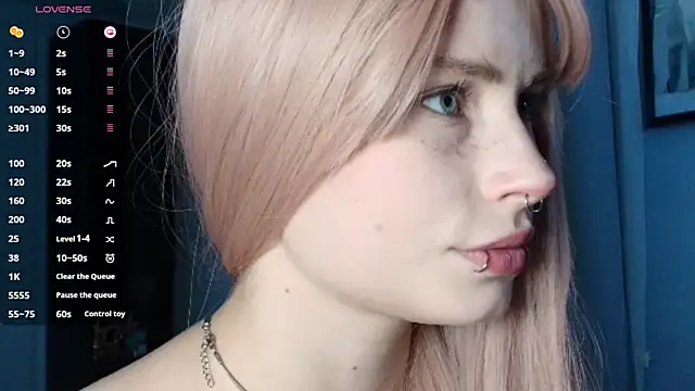 Snapshot of PieraMarch chatting on October 9, 2025, 6:50 pm PieraMarch online show from October 9, 2025, 6:50 pm