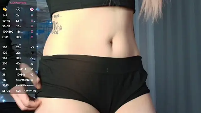 Snapshot of PieraMarch chatting on October 19, 2025, 6:52 pm PieraMarch online show from October 19, 2025, 6:52 pm