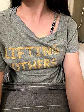 Meii-meyy online show from September 11, 2025, 1:44 pm