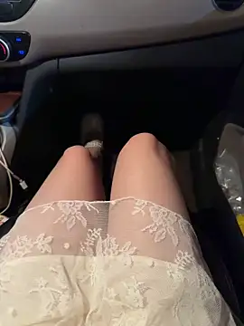 Meii-meyy online show from October 14, 2025, 12:17 pm