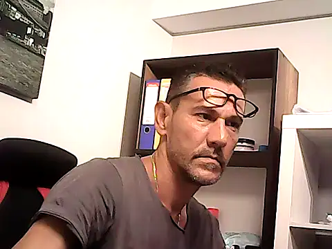Snapshot of mastercharisma35 chatting on June 25, 2026, 9:47 am mastercharisma35 online show from June 25, 2026, 9:47 am