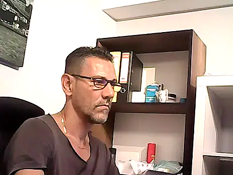 Snapshot of mastercharisma35 chatting on July 9, 2026, 11:03 am mastercharisma35 online show from July 9, 2026, 11:03 am