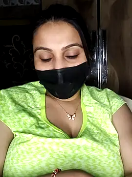 Horny Shalu online show from April 11, 2026, 7:51 pm