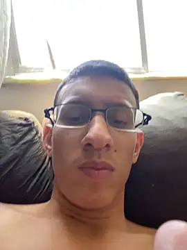 safadezanunes2 online show from November 25, 2025, 3:45 pm