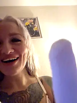 KateMonroe online show from December 15, 2025, 9:30 pm