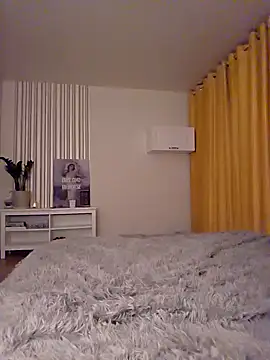 KateMonroe online show from February 12, 2026, 4:02 pm