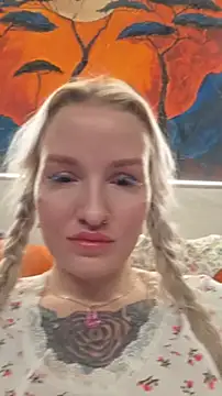 KateMonroe online show from April 4, 2026, 10:40 pm