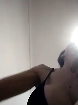 Snapshot of chicalunar24 chatting on September 24, 2025, 5:16 pm chicalunar24 online show from September 24, 2025, 5:16 pm