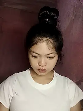 Thy00   online show from October 17, 2025, 2:37 am