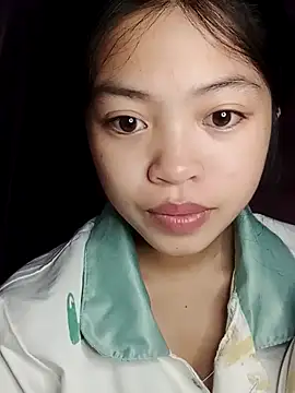 Thy00   online show from October 31, 2025, 7:37 pm