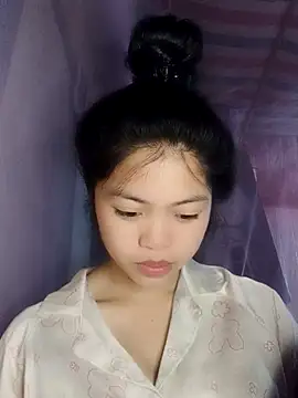 Thy00   online show from November 5, 2025, 7:58 pm