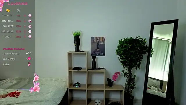 Snapshot of Emmi_crystal chatting on September 9, 2025, 7:30 am Emmi crystal online show from September 9, 2025, 7:30 am