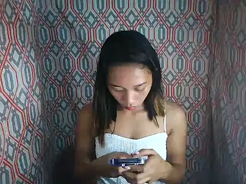 Virgen christine01 online show from November 18, 2025, 11:47 am