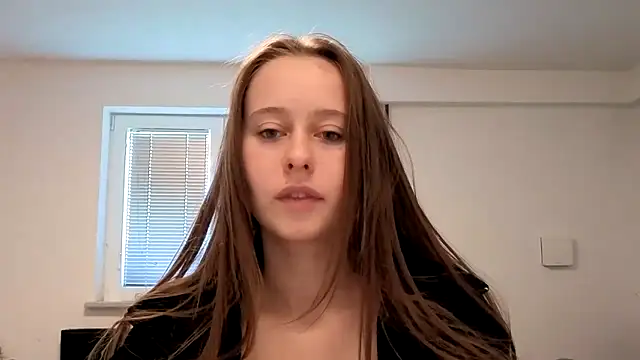 Snapshot of Kisacka chatting on October 25, 2025, 10:34 am Kisacka online show from October 25, 2025, 10:34 am