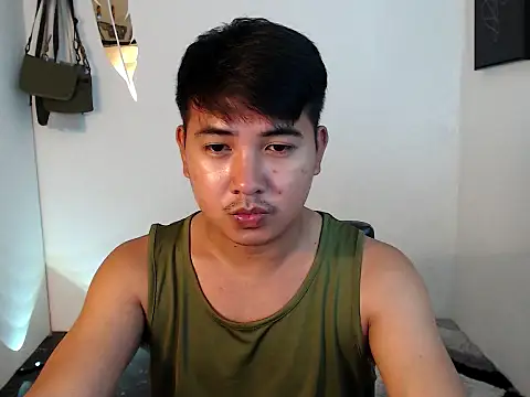 Snapshot of JboyGiant005 chatting on October 2, 2025, 6:09 am JboyGiant005 online show from October 2, 2025, 6:09 am