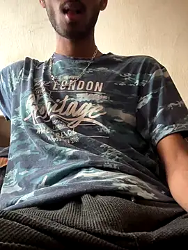 Snapshot of hoegupta chatting on September 17, 2025, 9:22 am hoegupta online show from September 17, 2025, 9:22 am