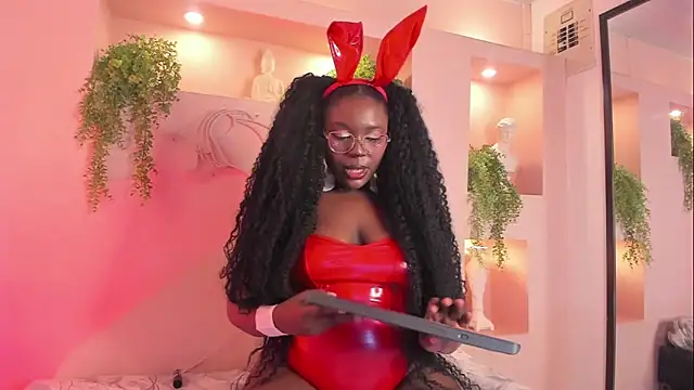 NanyMoreno online show from October 31, 2025, 1:23 pm