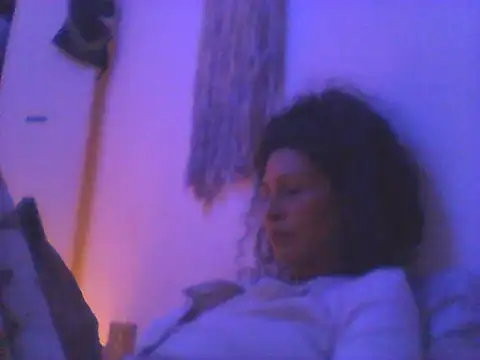 Bebita-zmp online show from June 17, 2026, 4:26 am