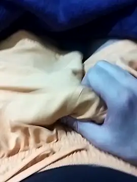 Snapshot of idhem___31 chatting on February 10, 2026, 5:50 pm idhem 31 online show from February 10, 2026, 5:50 pm