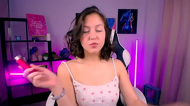 Snapshot of CindySparkl chatting on October 20, 2025, 5:19 am CindySparkl online show from October 20, 2025, 5:19 am