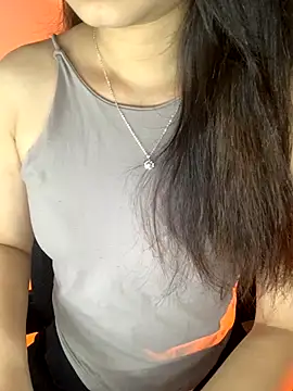 Tinasx56 online show from November 12, 2025, 3:34 pm