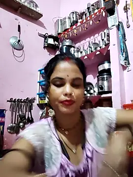 Snapshot of Cut_ragni chatting on October 6, 2025, 5:43 pm Cut ragni online show from October 6, 2025, 5:43 pm