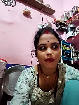 Snapshot of Cut_ragni chatting on October 12, 2025, 4:28 pm Cut ragni online show from October 12, 2025, 4:28 pm