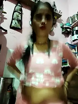 Snapshot of Cut_ragni chatting on November 2, 2025, 5:15 pm Cut ragni online show from November 2, 2025, 5:15 pm