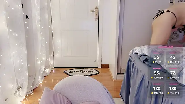 charlotte520 online show from September 23, 2025, 12:35 am