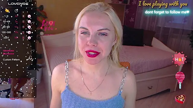 LiSinDoll online show from October 15, 2025, 1:28 am