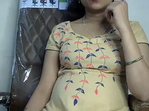 Snapshot of notty_girl chatting on September 19, 2025, 5:46 pm notty girl online show from September 19, 2025, 5:46 pm