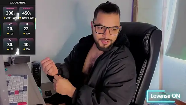 Snapshot of Ernesto-Rodriguez82 chatting on September 9, 2025, 3:33 pm Ernesto-Rodriguez82 online show from September 9, 2025, 3:33 pm