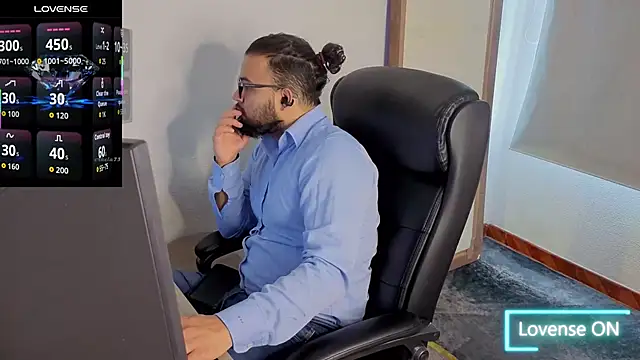 Snapshot of Ernesto-Rodriguez82 chatting on September 18, 2025, 12:51 pm Ernesto-Rodriguez82 online show from September 18, 2025, 12:51 pm