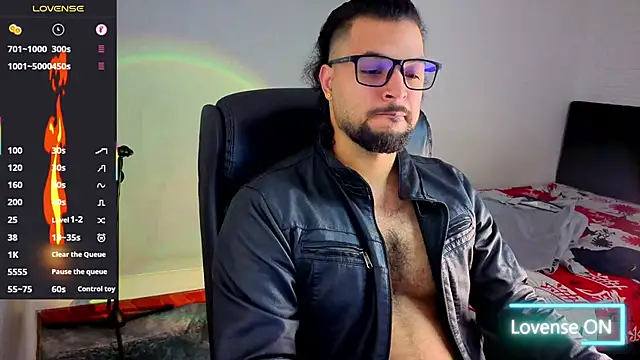 Snapshot of Ernesto-Rodriguez82 chatting on October 24, 2025, 10:44 am Ernesto-Rodriguez82 online show from October 24, 2025, 10:44 am