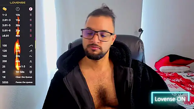 Snapshot of Ernesto-Rodriguez82 chatting on October 31, 2025, 5:36 pm Ernesto-Rodriguez82 online show from October 31, 2025, 5:36 pm