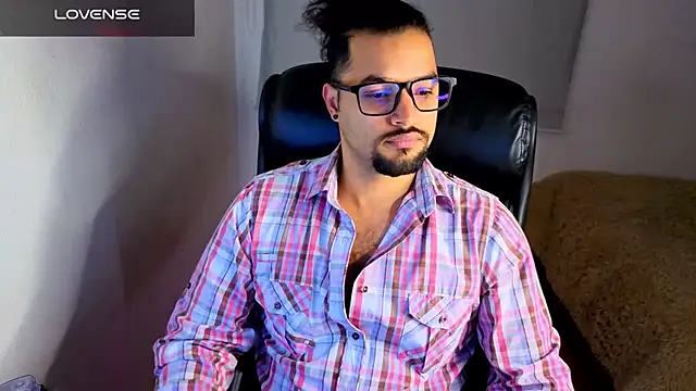 Ernesto-Rodriguez82 online show from February 21, 2026, 4:57 am